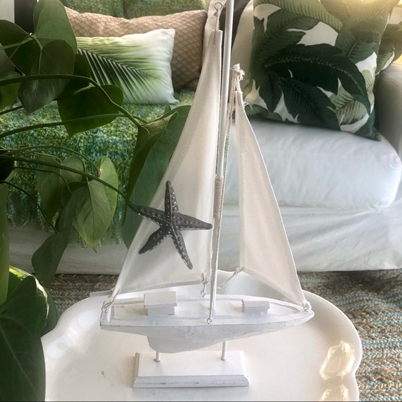 Nautical Wood Sailboat with Silver Metal Starfish - Picture 1 of 6